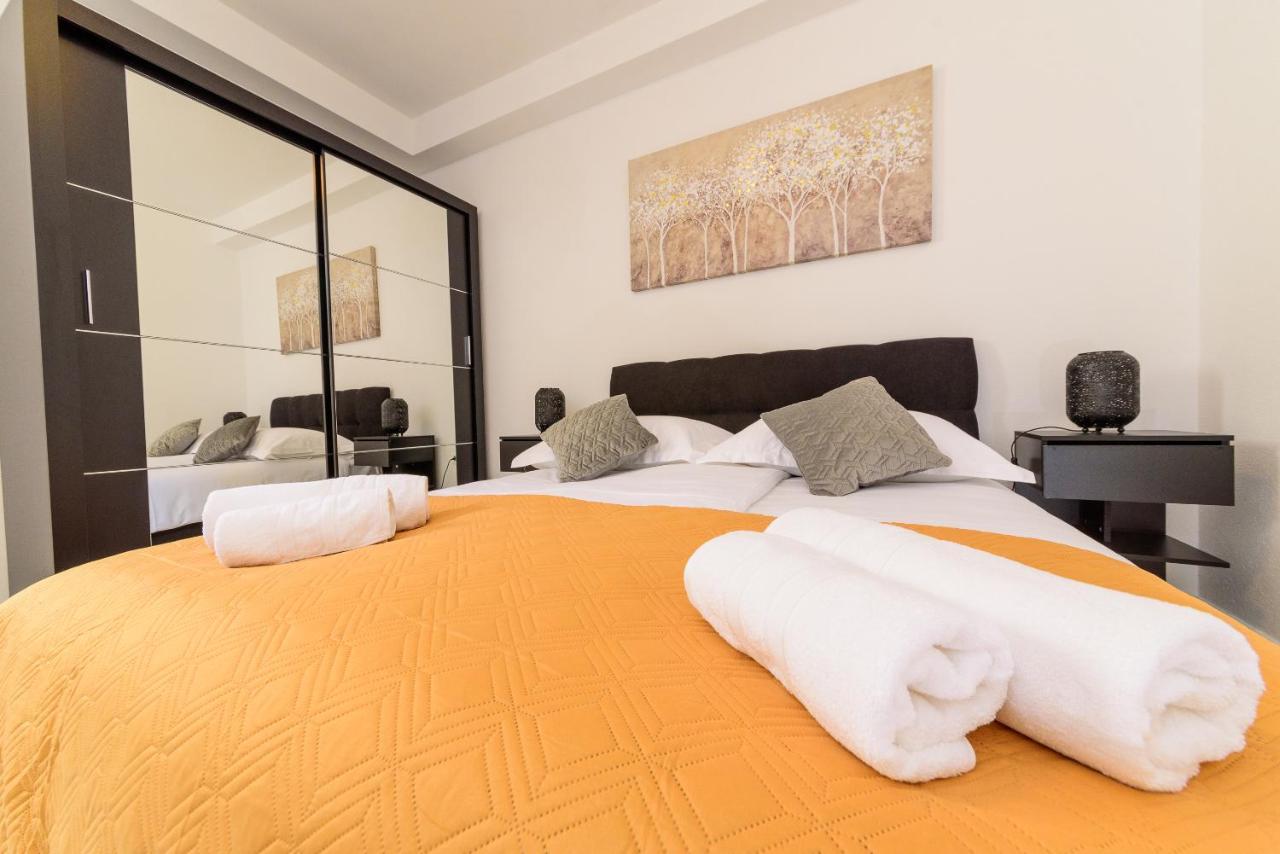 בול Apartmani Bokin מראה חיצוני תמונה